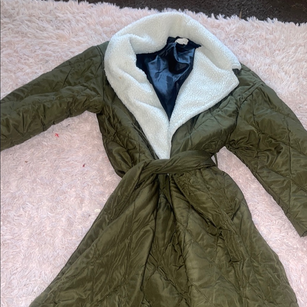 Olive Green Quilted Women's Coat with White Lining